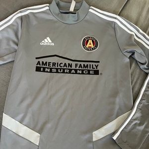 Atlanta United Men’s Warmup Top SMALL long sleeve